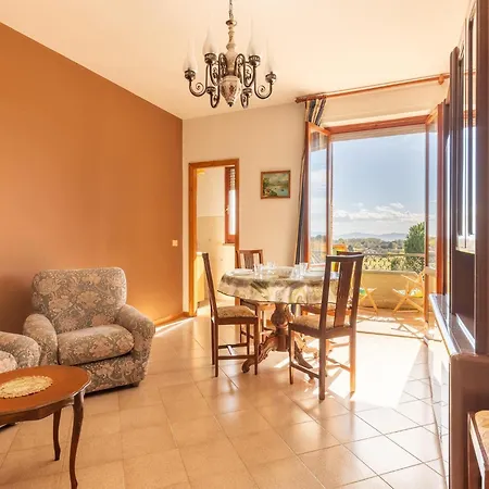 Apartman Apartment In Tuoro Near Lake Trasimeno *