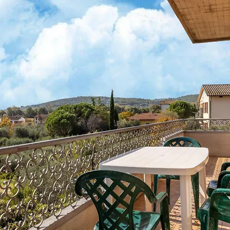 Apartman Apartment In Tuoro Near Lake Trasimeno